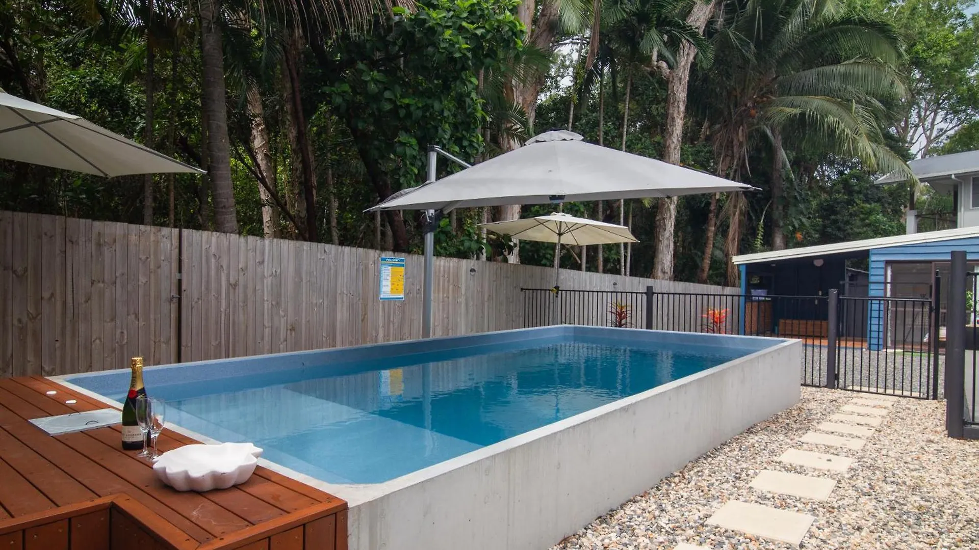 Villa Sorrento, A House On 4 Mile Beach In Port Douglas