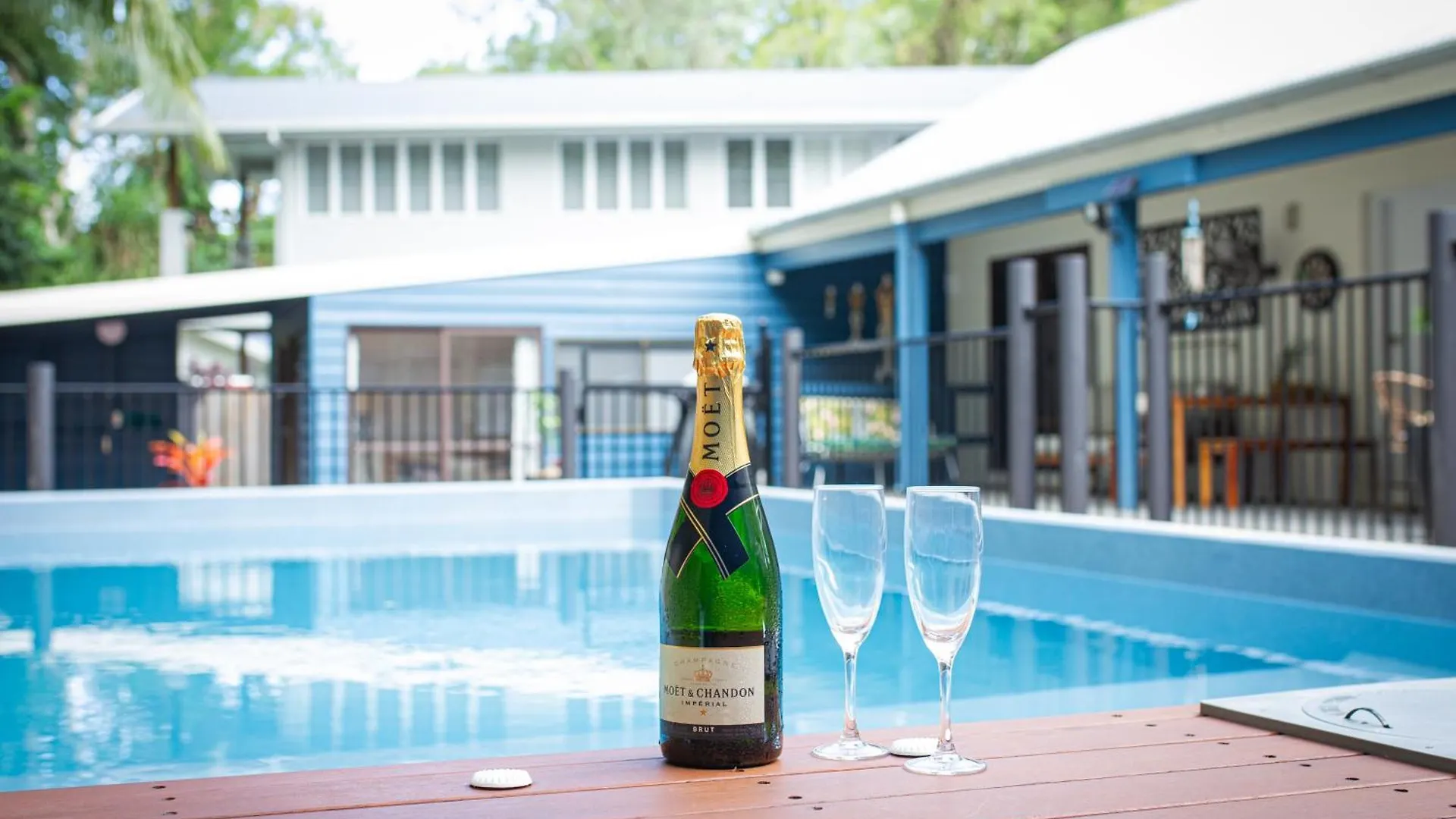 Villa Sorrento, A House On 4 Mile Beach In Port Douglas Holiday home